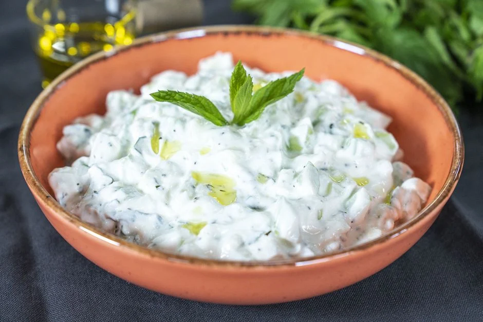 Serinletici ve Lezzetli: Kuru Cacık Tarifi